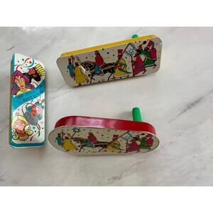 Vintage Metal Noise Makers Israel Jewish US Metal Toy MFG Co Lot of 3 red yellow